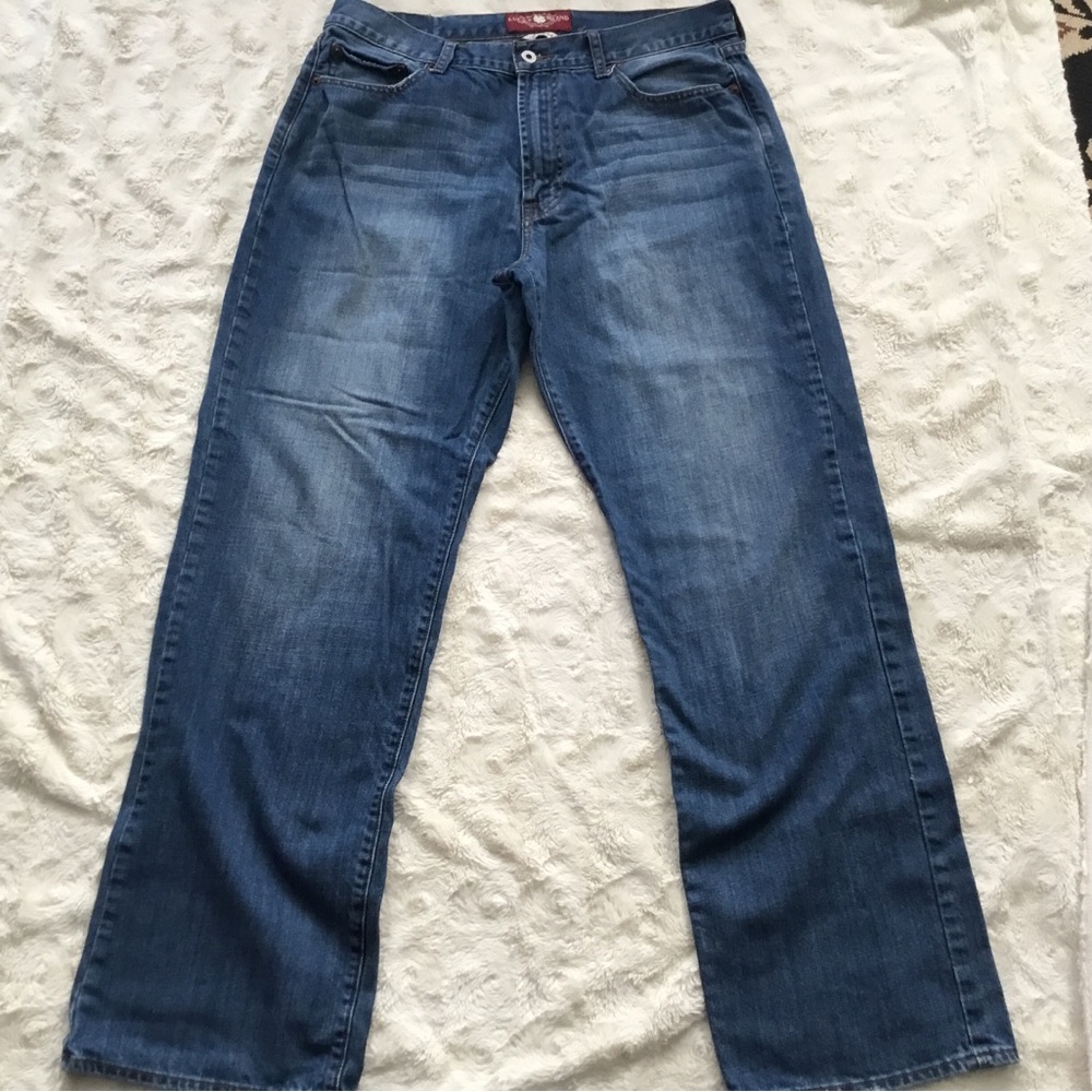 Men’s Lucky brand jeans.